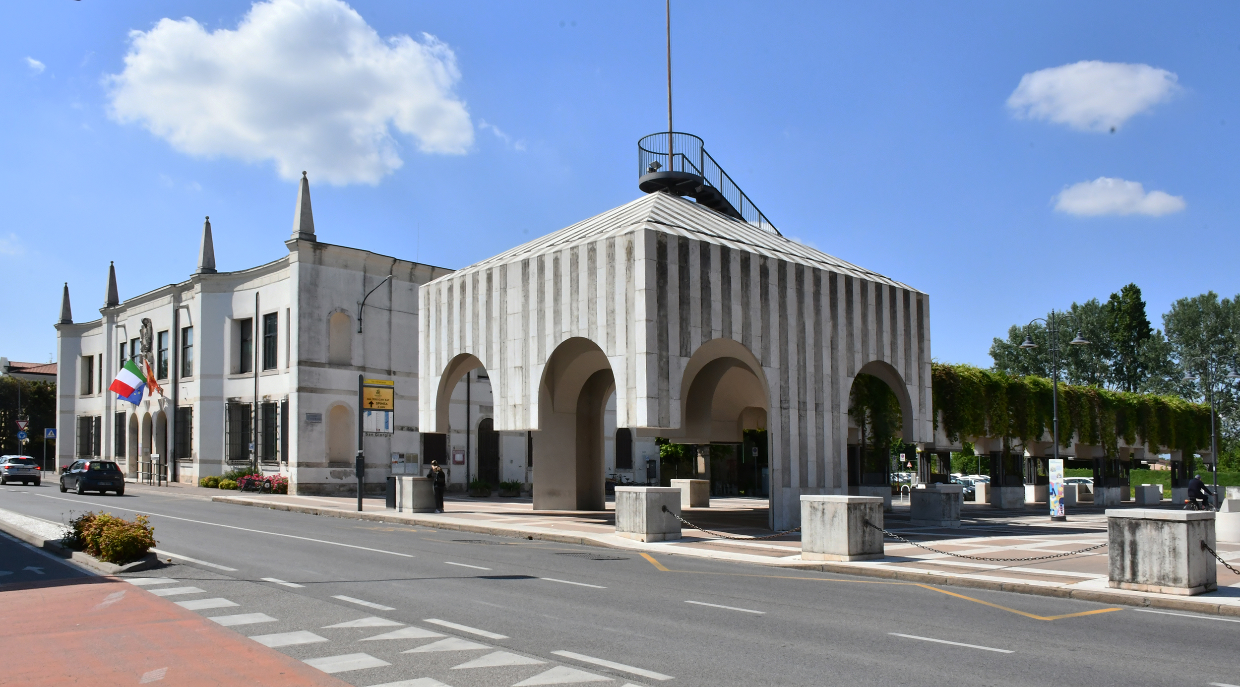 Piazza San Giorgio e Municipio